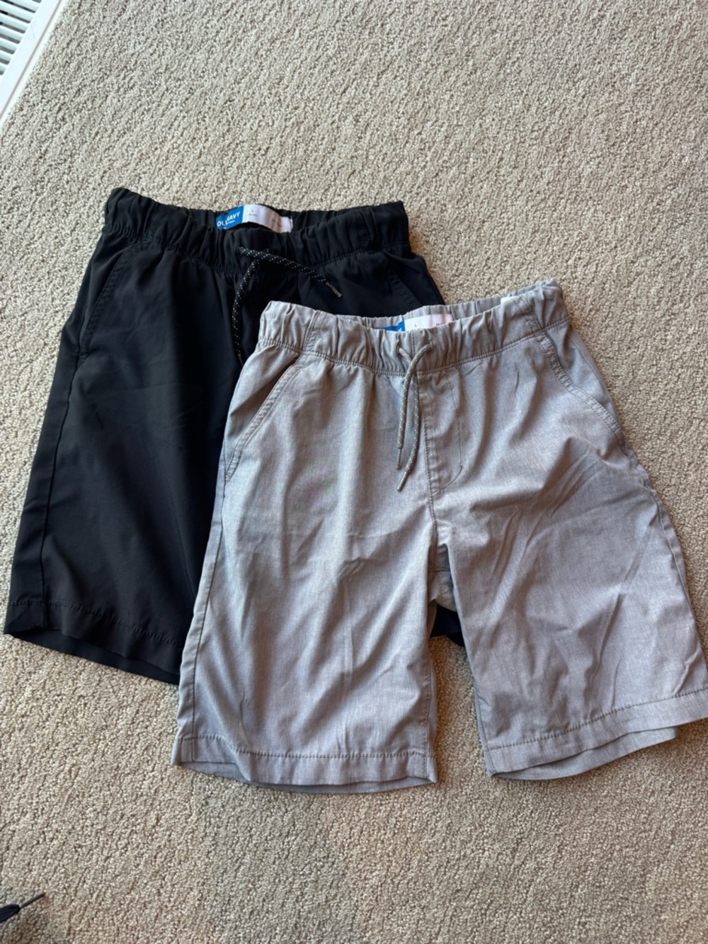 2 Old Navy boys tech hybrid Pull-On Shorts in Black and Light Gray